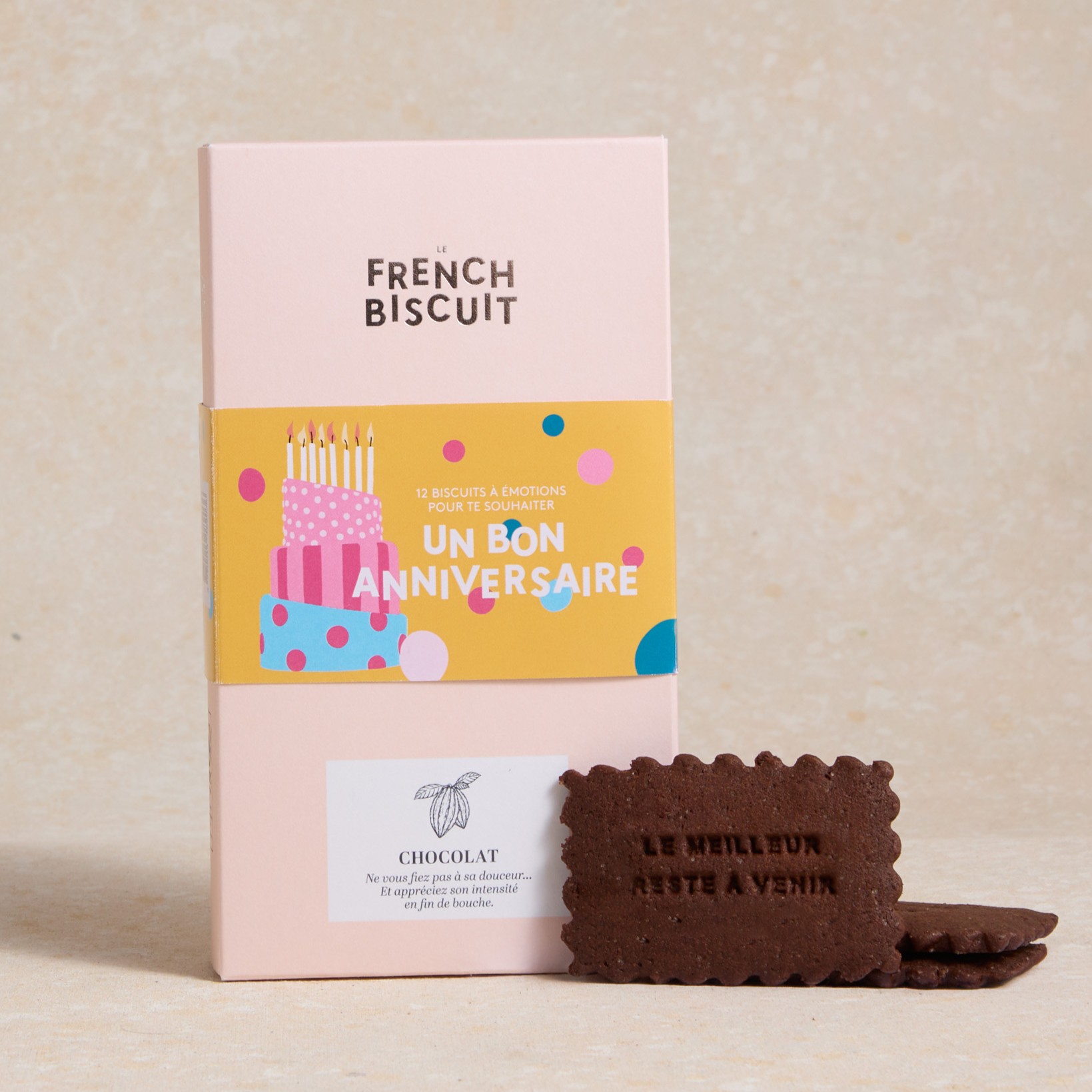 Gus et son cache-pot en céramique & Biscuits anniversaire