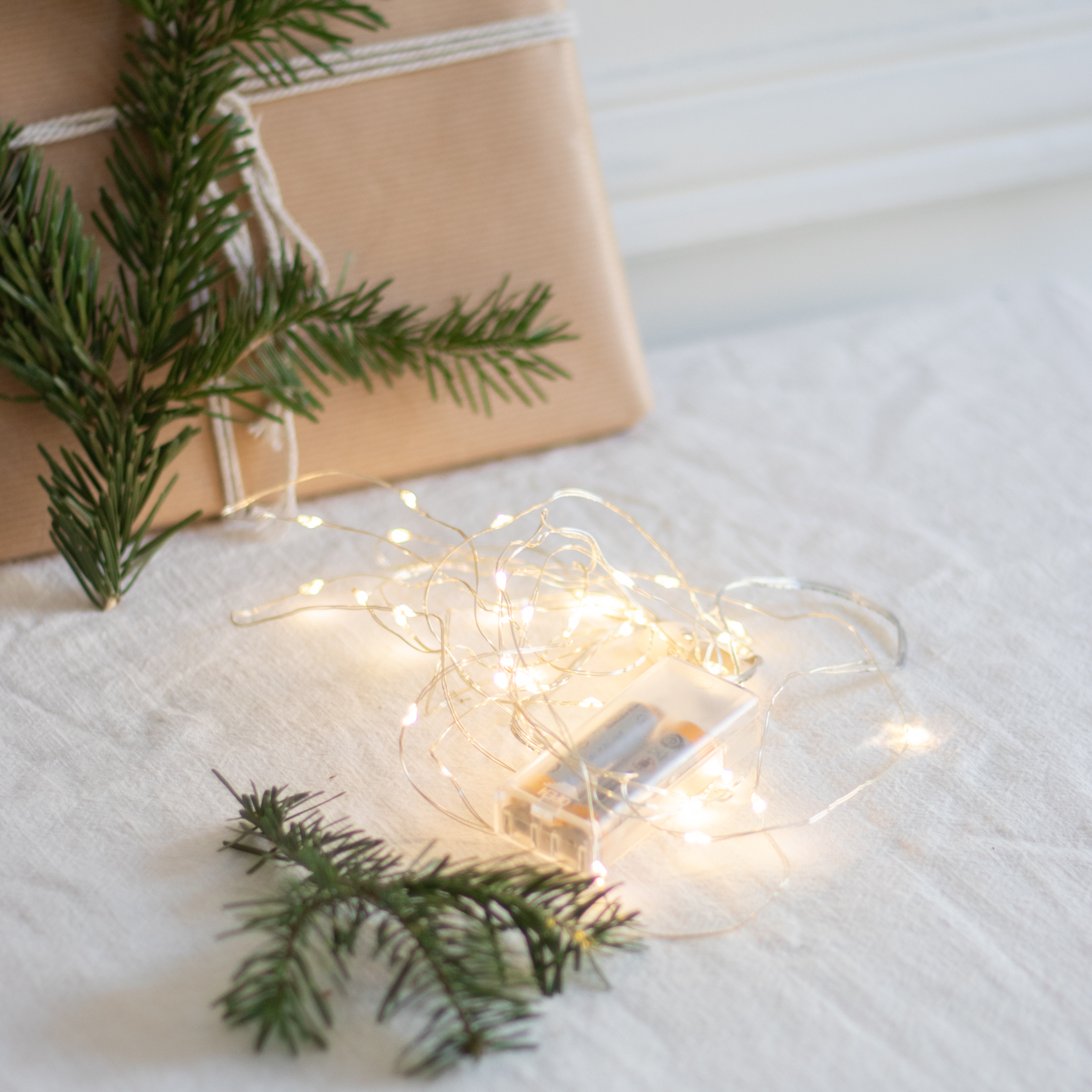 Couronne Rovaniemi M & Guirlande lumineuse