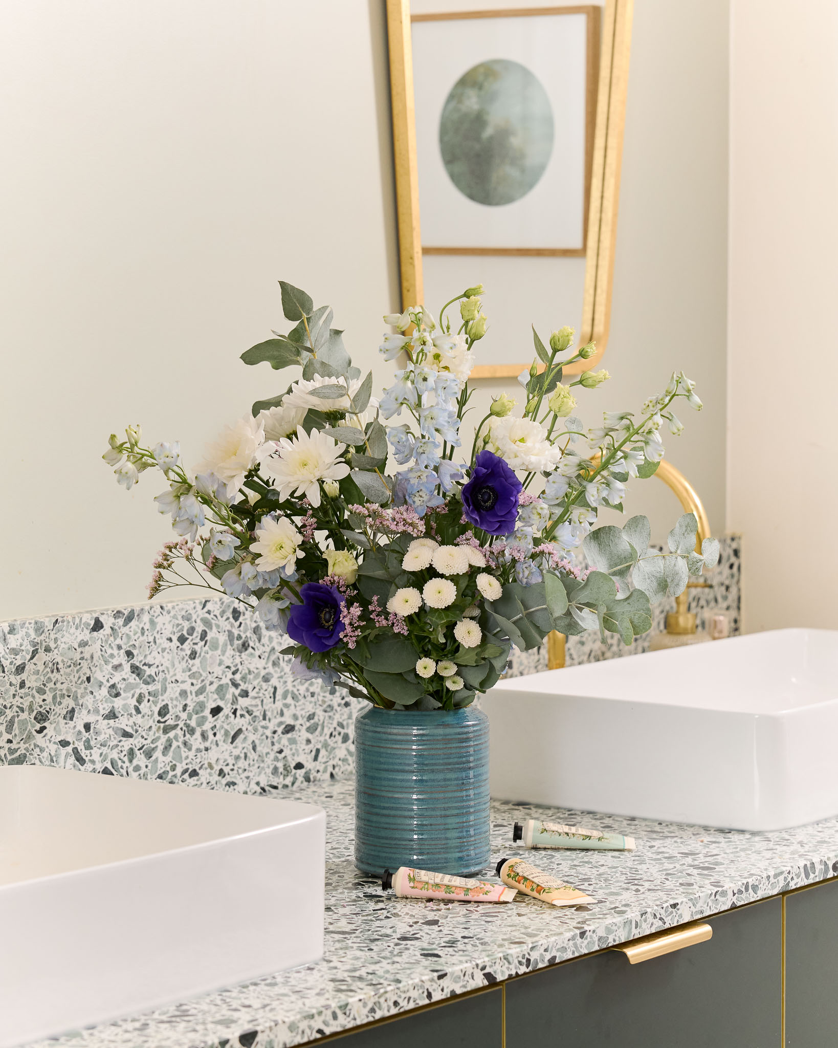 Bouquet Interlaken M & Vase Artisan Ecume