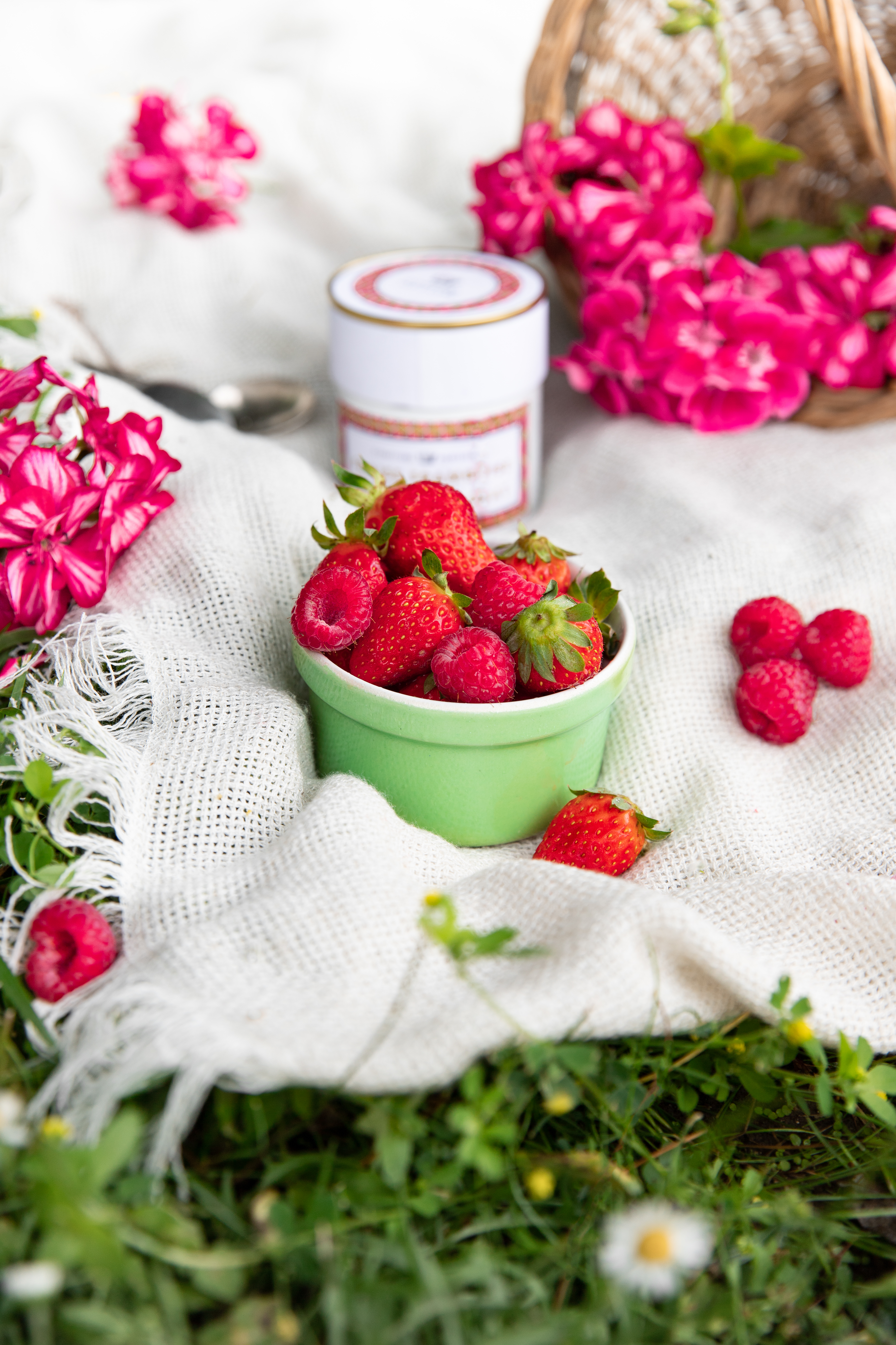 Confiture Parisienne Fraise Framboise Géranium Rosat