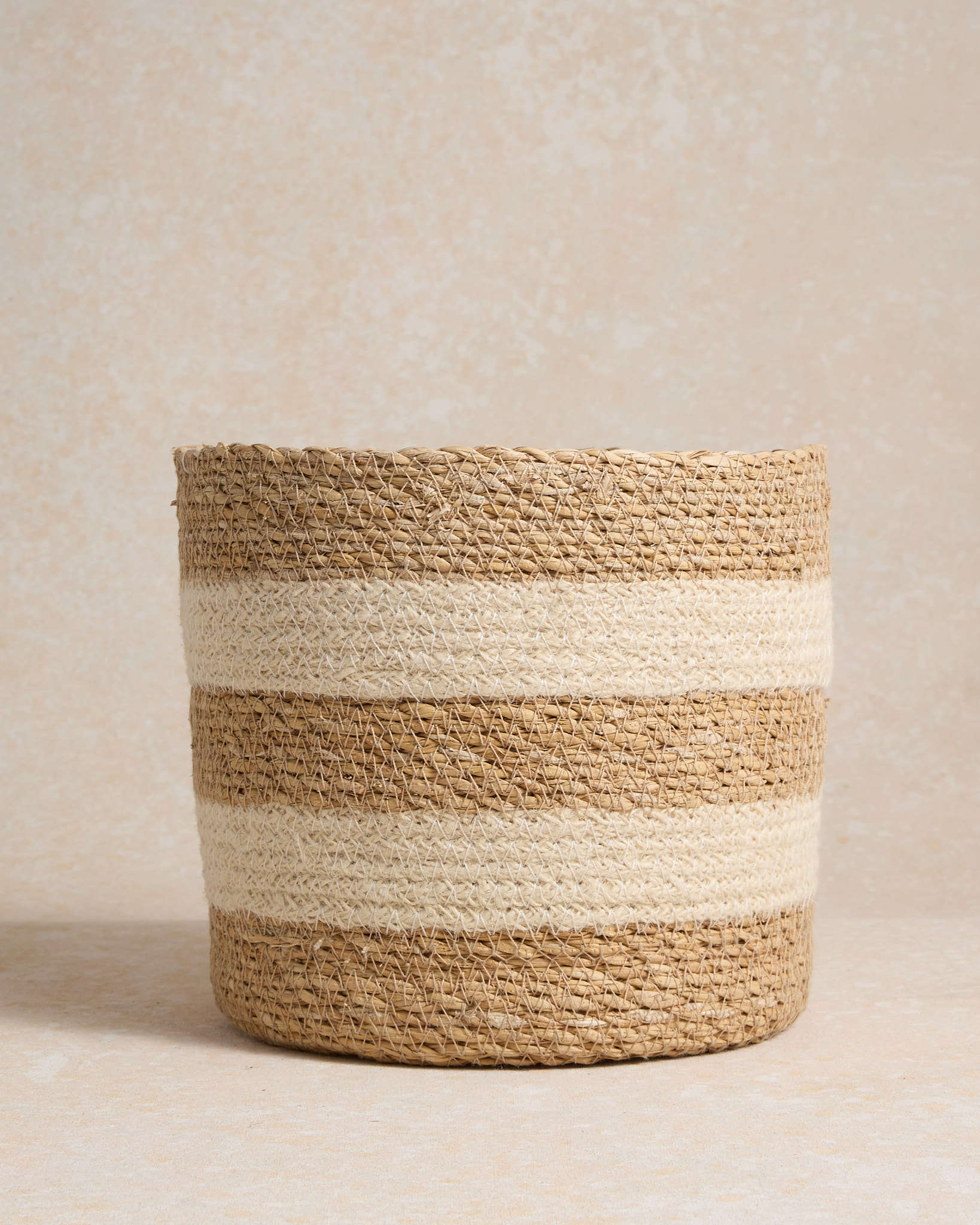 Cache-pot naturel rayé D18