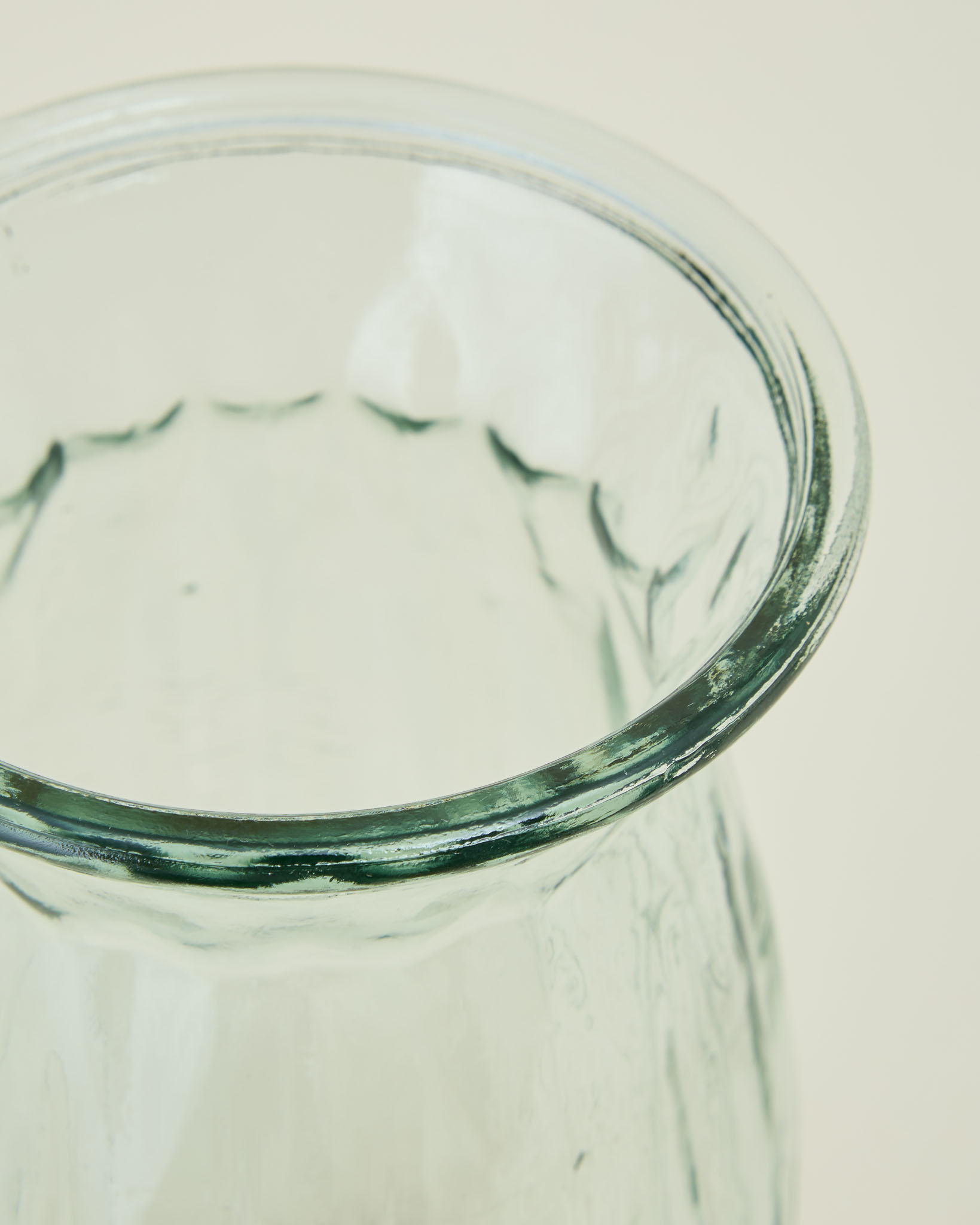 Vase Ruby transparent