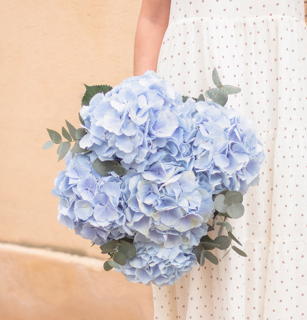 La tendance du bouquet monochrome