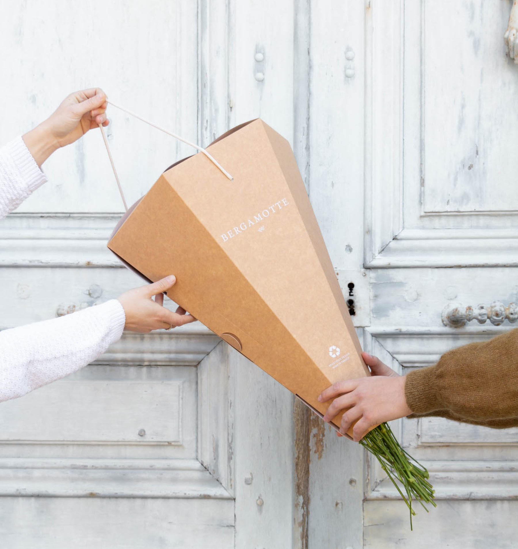 Bergamotte bouquet delivery cone